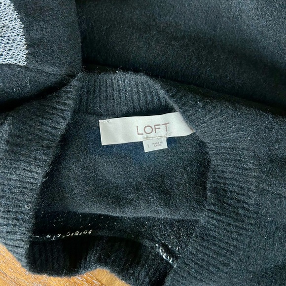 LOFT Black Sweater with Silver Bow Pattern - Picture 5 of 8